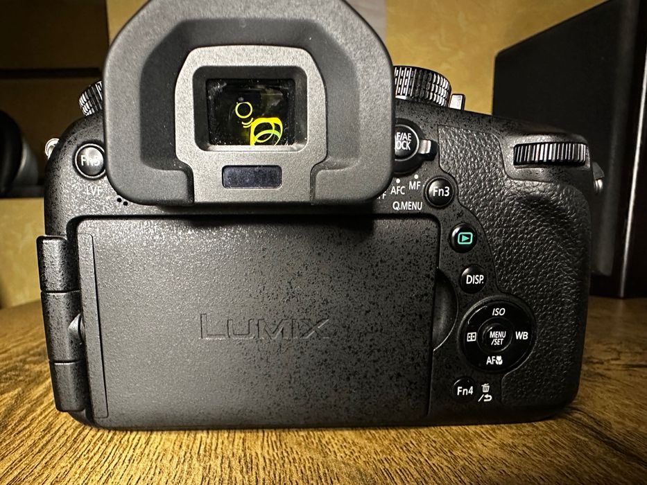 Видеокамера Panasonic LUMIX DMC‑FZ1000 (б/у)