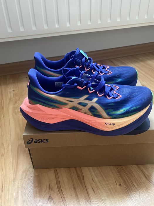 Sprzedam Buty asics superblast 3