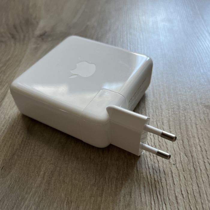 Зарядний пристрій MacBook Apple 61W USB-C Power Adapter