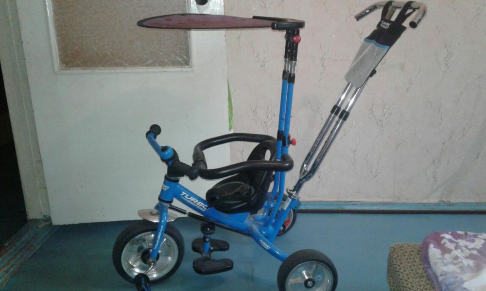 Детский велосипед.трех колесный