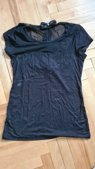 Жіноча футболка на розмір S