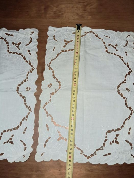 Conjunto textil com bordados