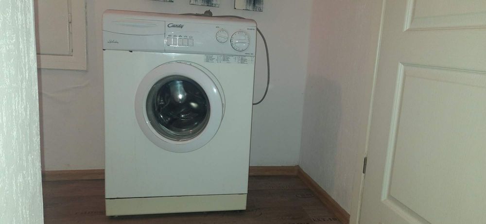 Pralka Candy Holiday 80