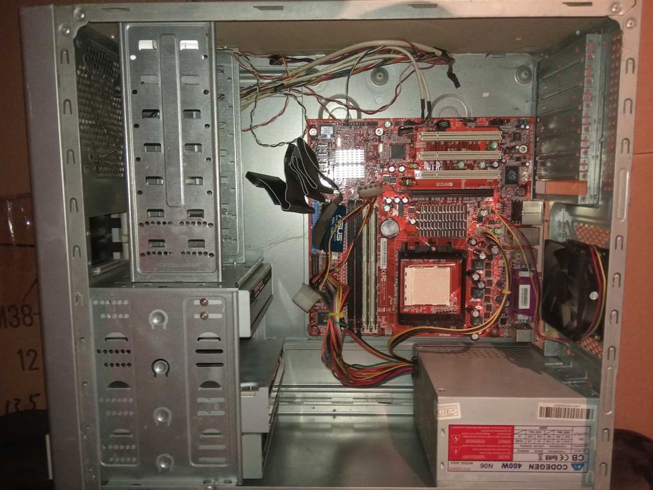 Foxconn 6150K8MA-8KRS, Socket 939, DDR (макс 4 ГБ).