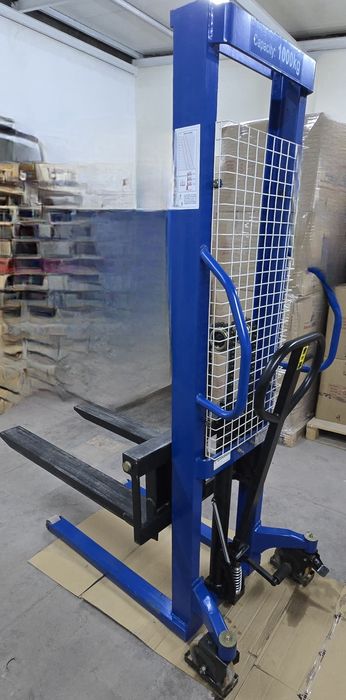 Stacker manual (usado).