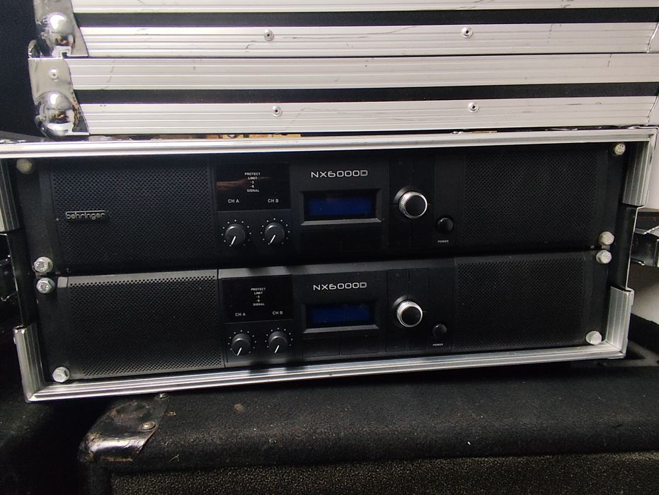 Amplificador Behringer NX6000D