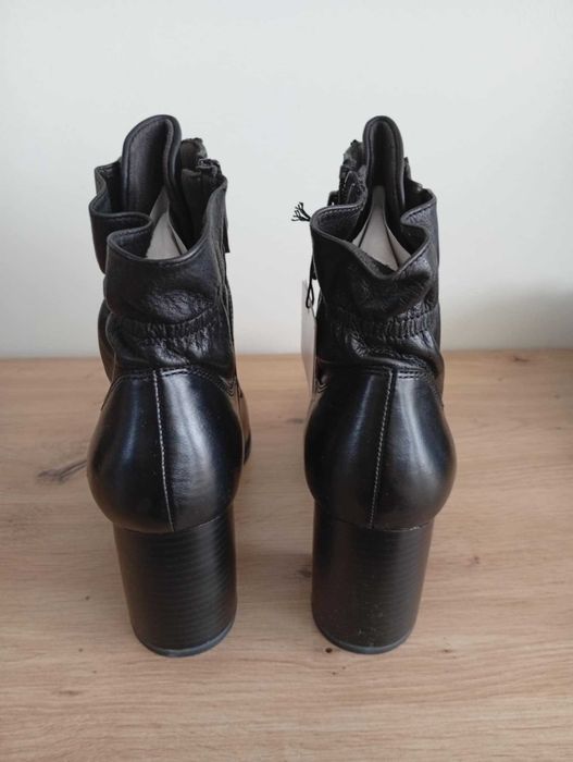 Tamaris botki skórzane rozmiar 42! wkładka 27 cm NOWE skóra