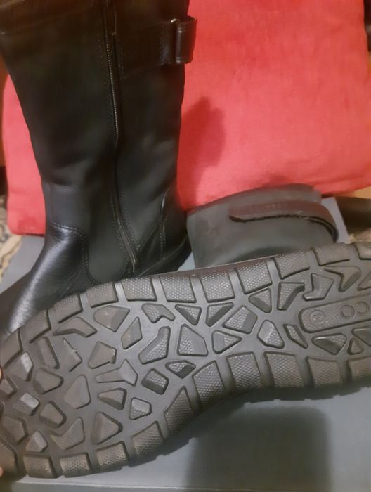 Жіночі чоботи ECCO.