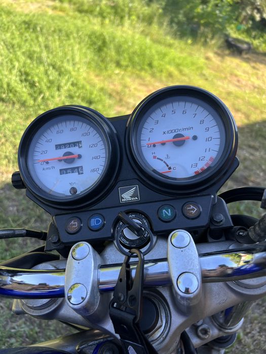 Honda vtr 250 2006 рік