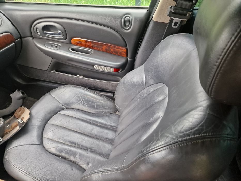 Pozostałości po chrysler 300M