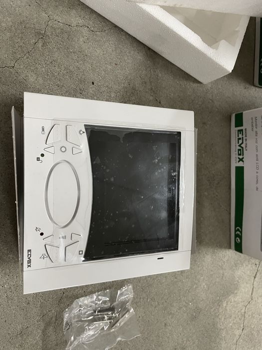 Monitores ELVOX 6600/21