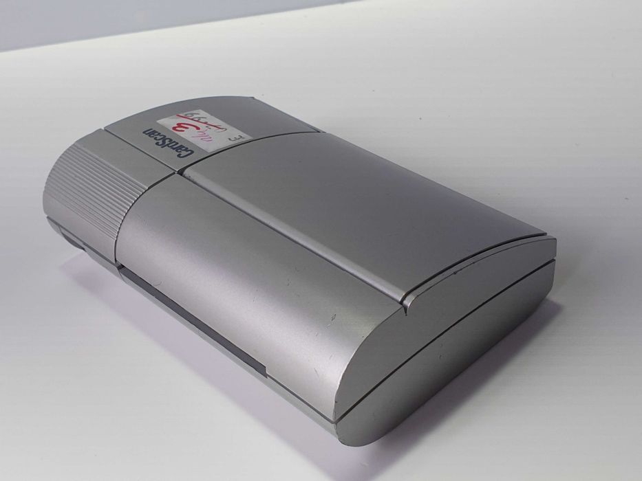 Сканери для візитних карток CardScan