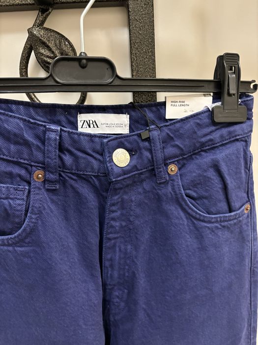 Nowe atramentowe spodnie jeansowe zara