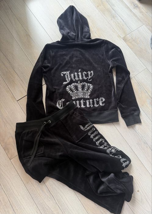 Czarny dres polarowy