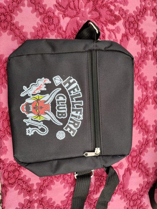 Vendo mochila nova, nunca foi usada