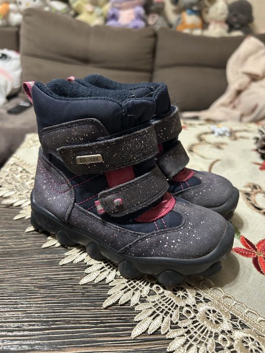Зимние ботинки на девочку