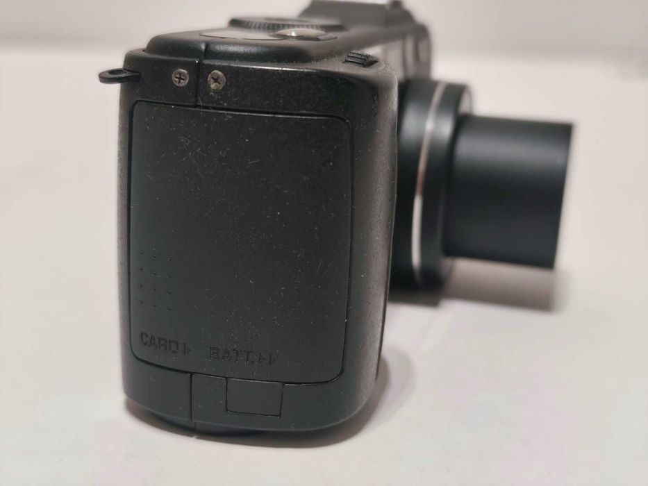 Retro aparat cyfrowy Ricoh Caplio GX  TIFF