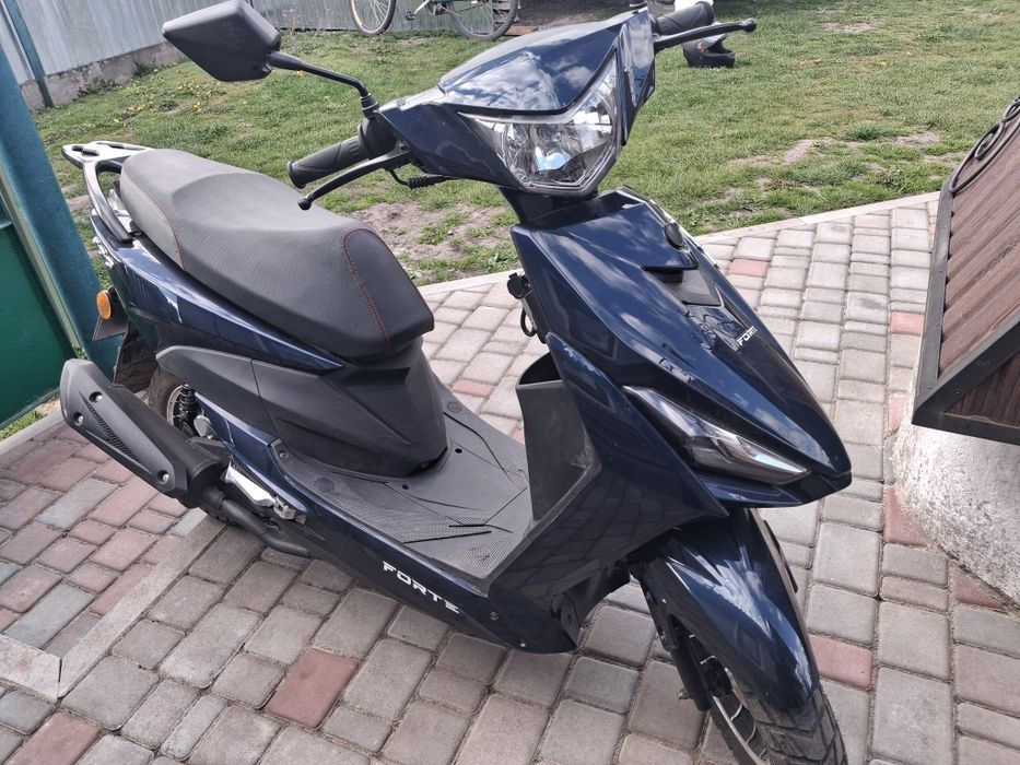 Продаю скутер  Forte JOG 80