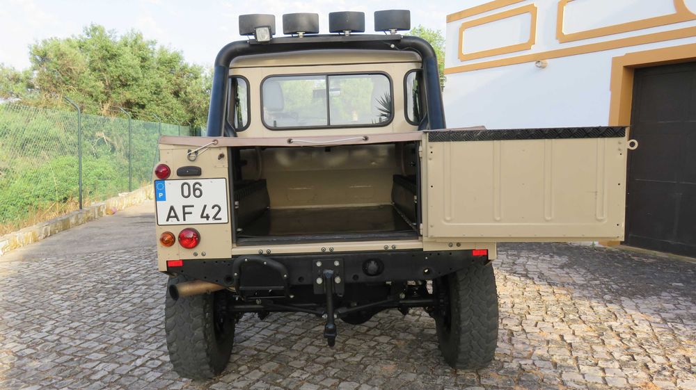 Land Rover Defender 90 td5 (Descapotável ou Fechado)