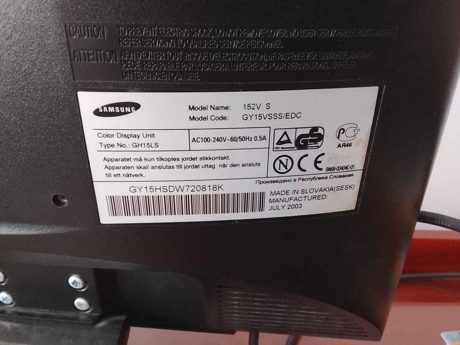 Monitor Samsung SyncMaster 152V – 15"