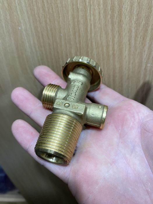 Вентиль кран газовий газ ПРОПАН Італія з клапаном газовый Италия