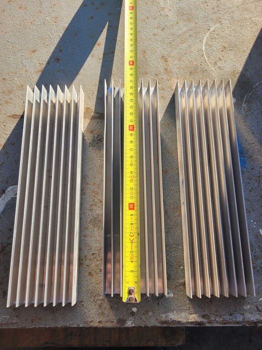 Радіатор охолоджувач аалюмінієвий для радіоапаратури і тому подібне