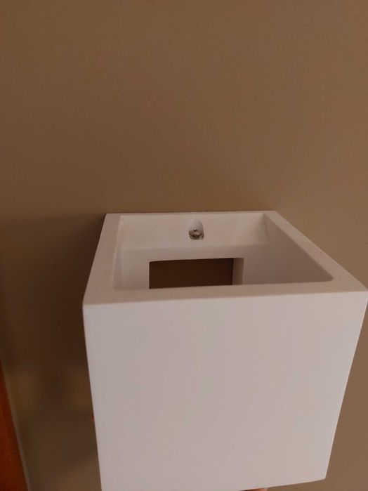 Dois candeeiros de porcelana