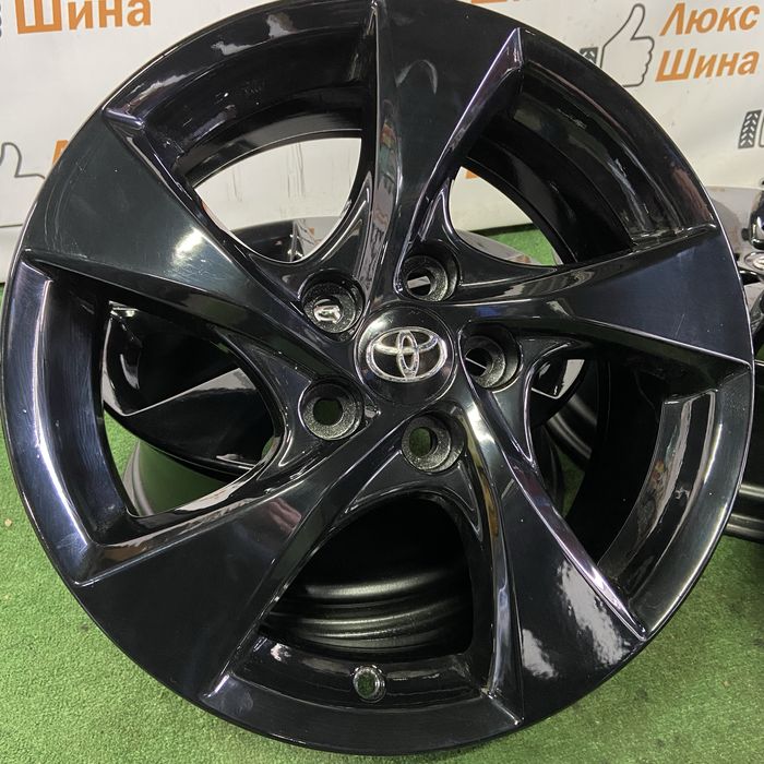 Оригінальні диски 5/114.3 r17 Toyota.