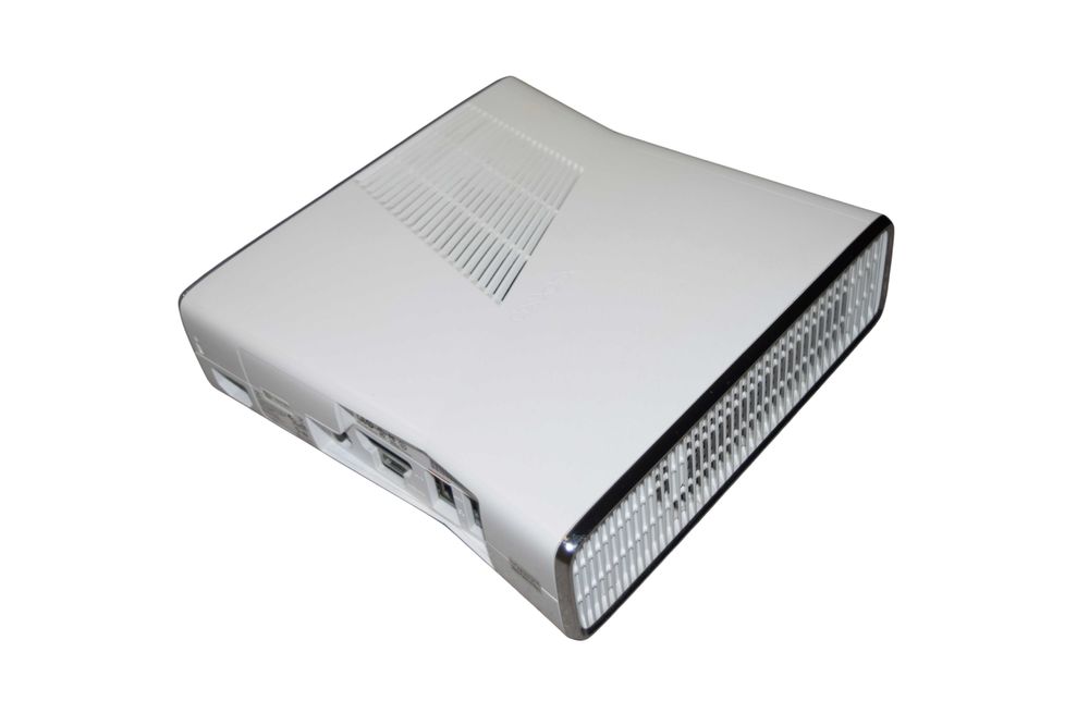 Konsola Xbox 360 model 1439 Slim White 250GB pad/gra/kinect/zasilacz