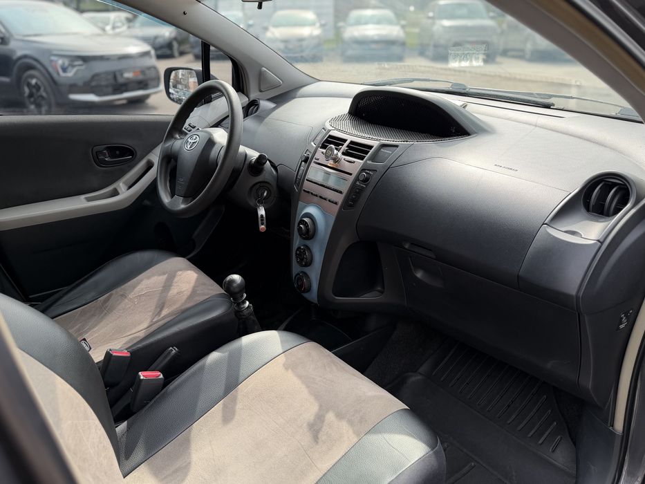 TOYOTA YARIS 2011 року, 1.4 дизель, механіка, передній привід.