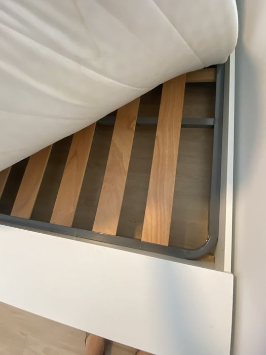 Cama de Casal baixa estilo Japonês