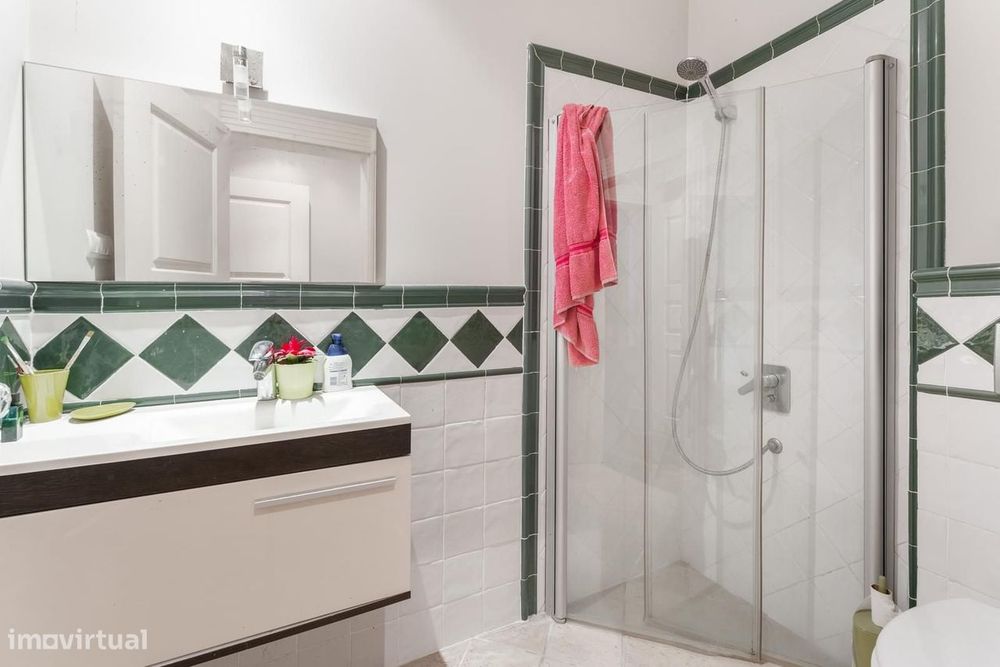 Moradia T4 + 1 com piscina, Pena, Lisboa