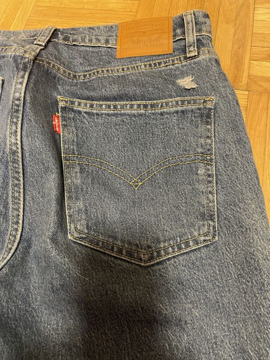 Dzinsy Levi’s dzwony 30r.
