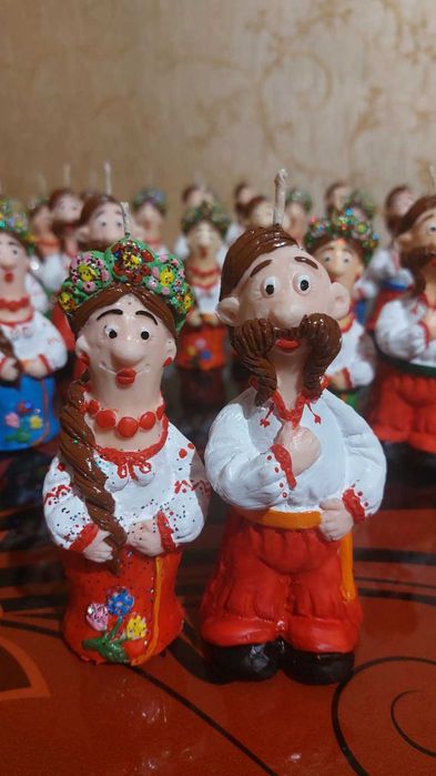 Пара українців свічки