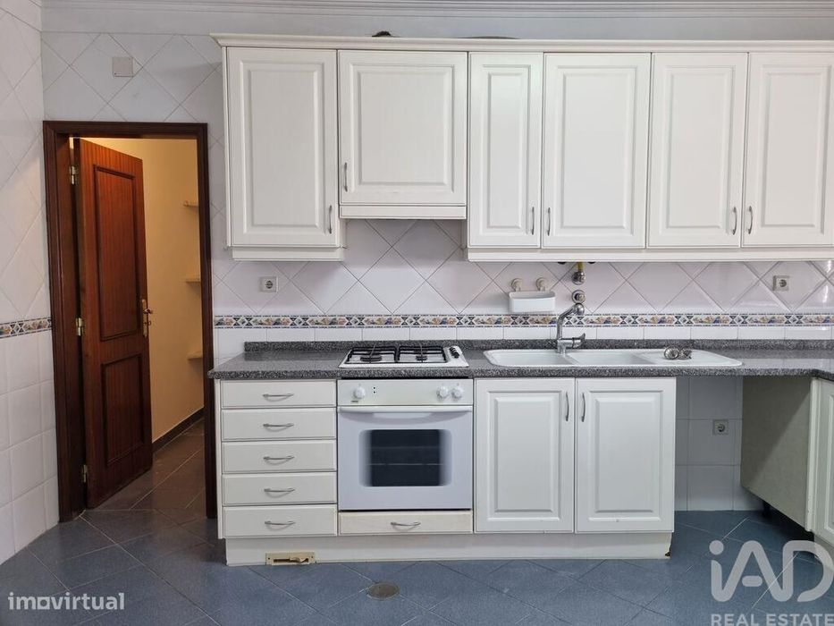 Apartamento T3 em Poiares (Santo André) de 126,00 m2