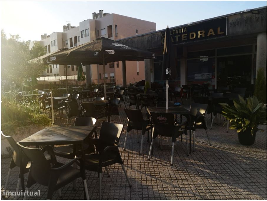 Café/Snack Bar com Imóvel – Negócio em Pleno Funcionamento | Águas San