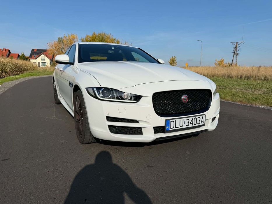 Jaguar XE