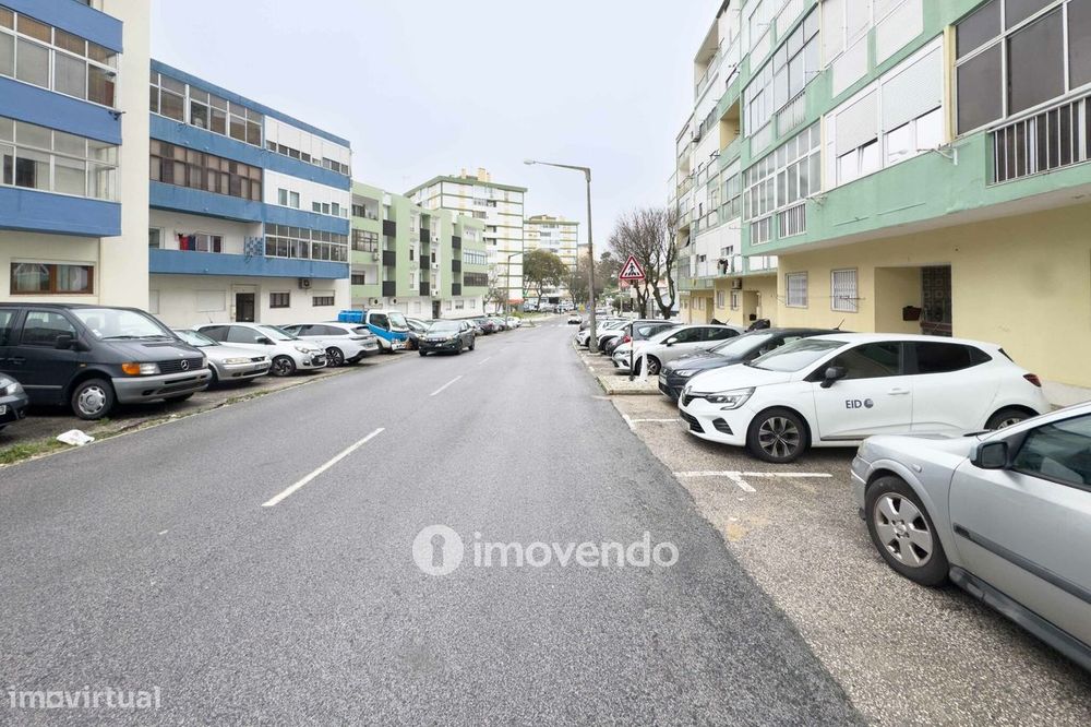 Apartamento T1 totalmente renovado, com varanda, na Sobreda