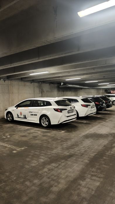 Corolla kombi taxi  wynajem 800 zł tydzień