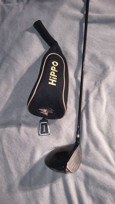 Kij  golfowy Hippo Beta Ti nr 1 + pokrowiec,  dobry stan
