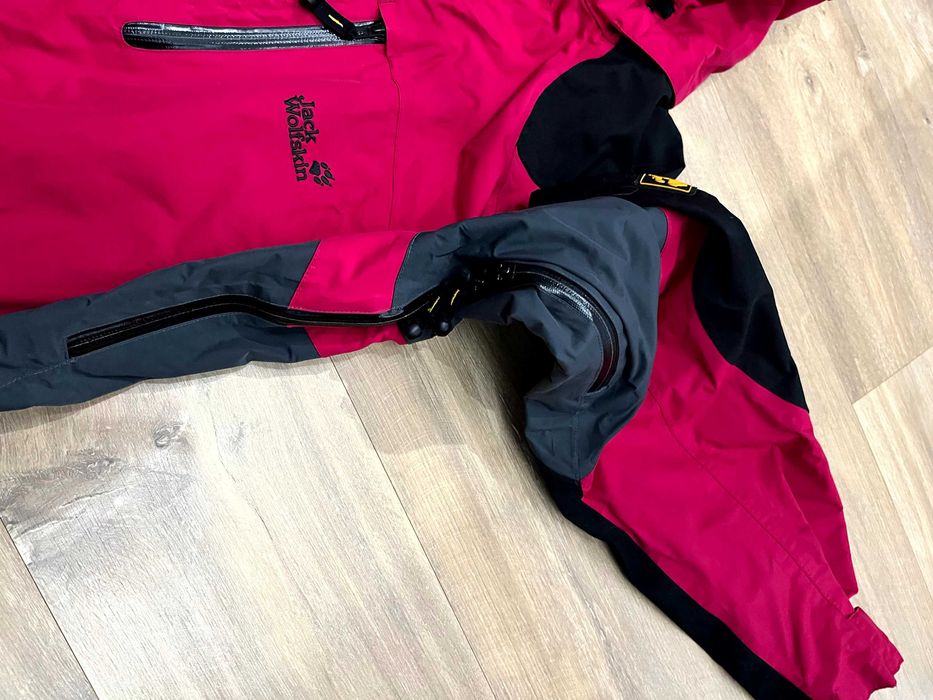 Kurtka Jack Wolfskin Roz. L Hard Move Jacket, Texapore - Malinowa