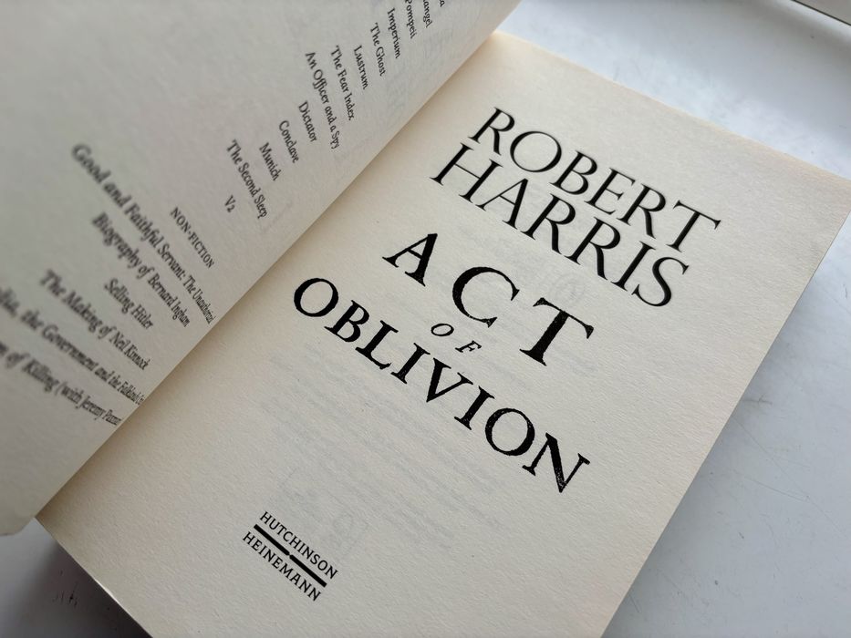 Книга «Act of Oblivion» Robert Harris