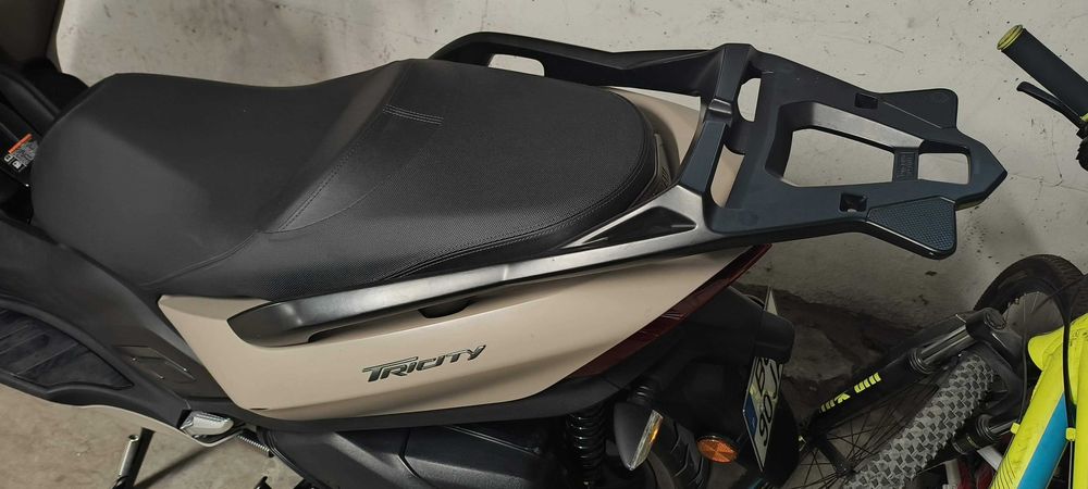 Mota Yamaha tricity 300 Faro