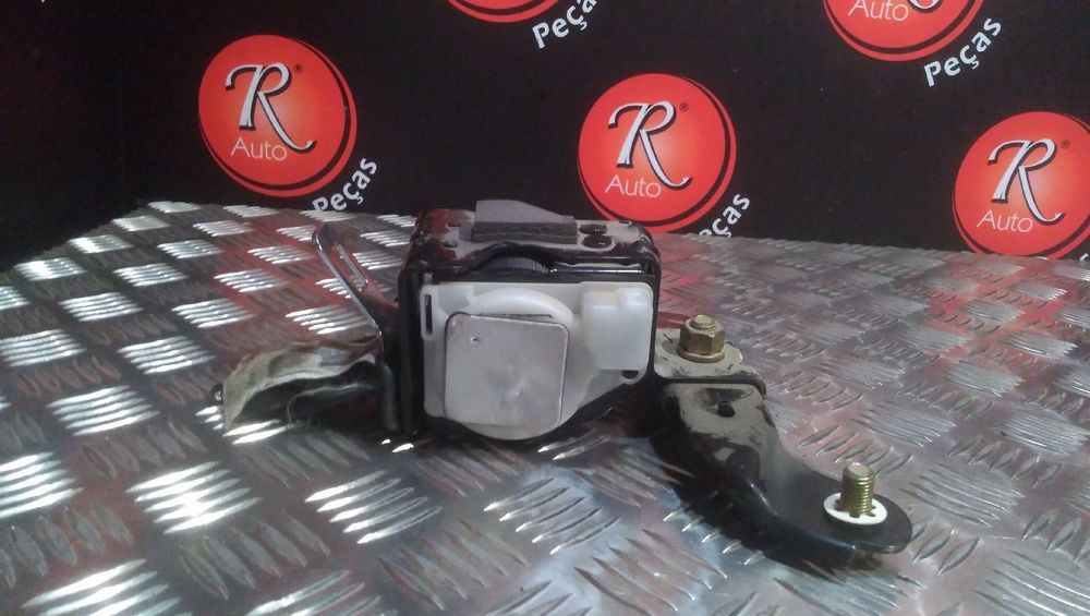 Cinto Da Mala Direito Subaru Legacy Ii (Bd)