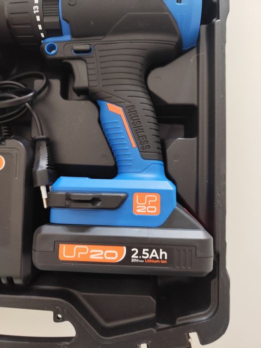 Berbequim Dexter percutor sem fio brushless 20 V com 2 baterias