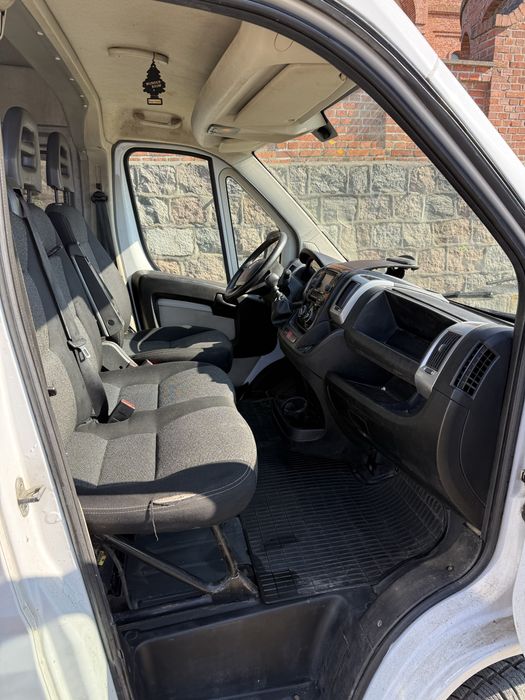 Fiat Ducato 2.3 brygadówka 7 osobowa