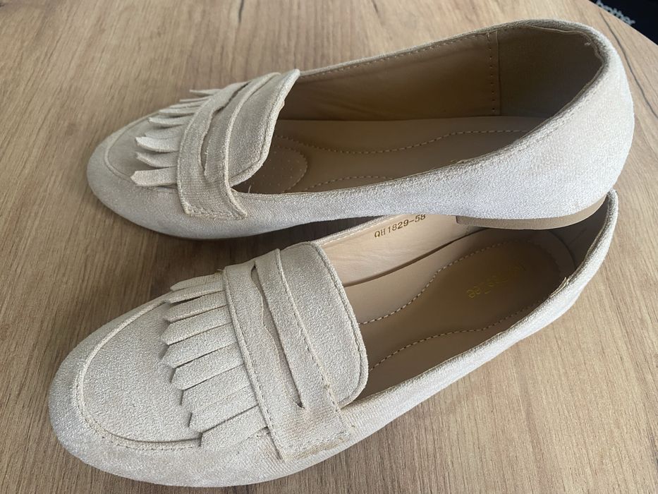 Zamszowe baleriny półbuty 37 beżowe