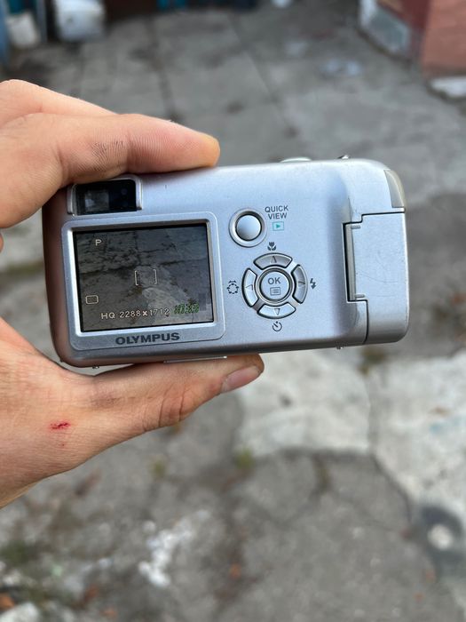 Olympus camedia c 460 zoom Фотоапарат мильница і чохлом