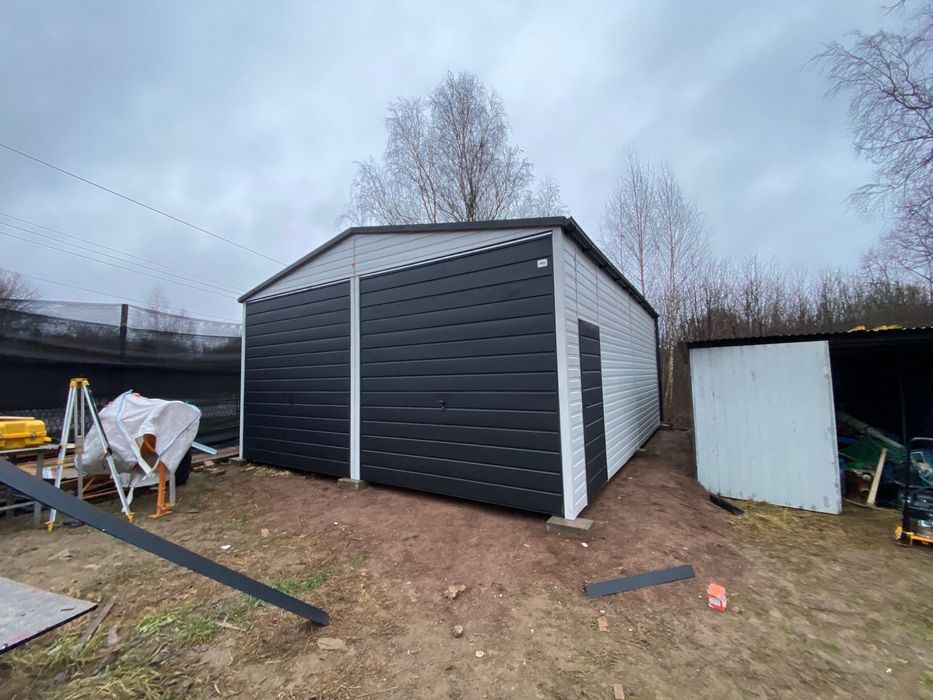 Duży garaż blaszany 6x8, światło wjazdu 260 cm. Profil zamknięty.