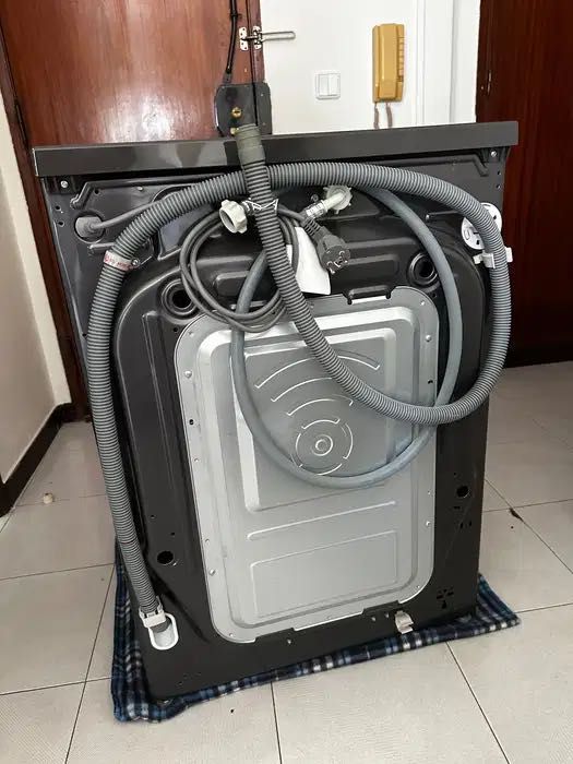 Máquina de lavar nova